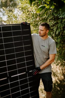 Meta Ads für Solarteure 2026: Budget, CPL und Creatives für PV-Anfragen